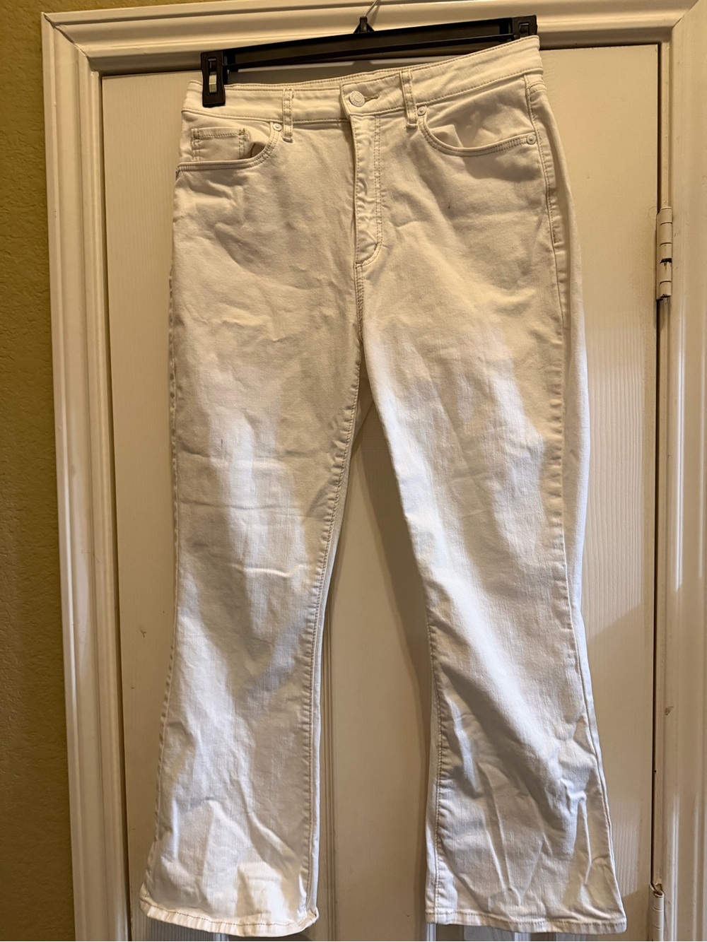 LOFT The Kick Crop White Jeans